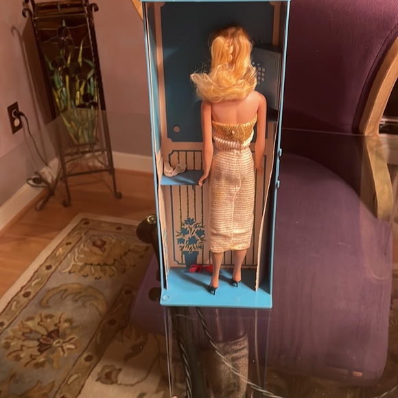 Barbie 1964 Original Doll with Phone Booth and Assessories. - Picture 8 of 9